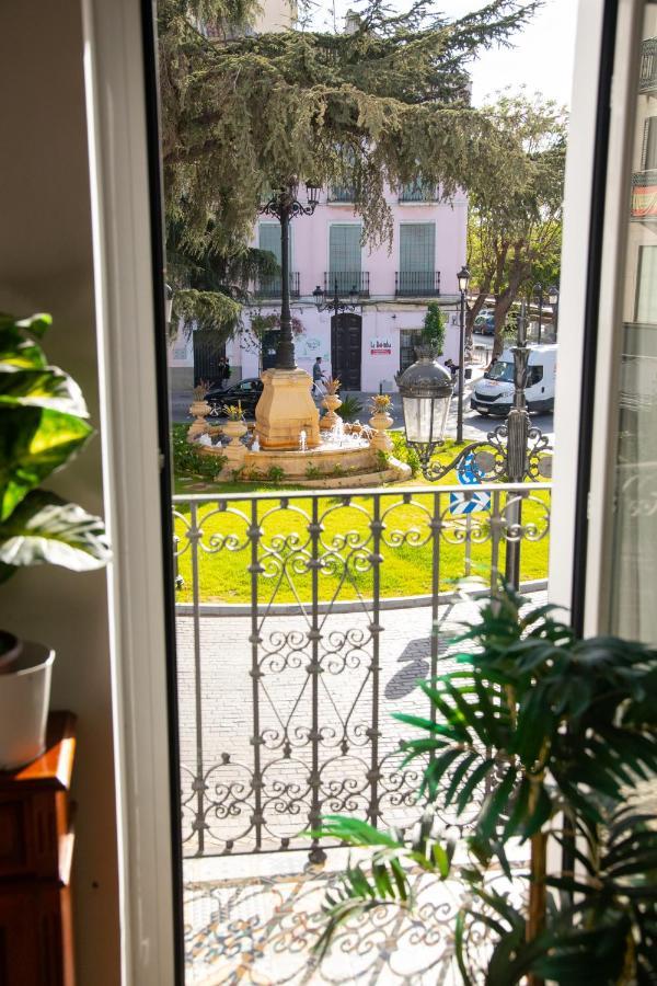 Alojamientos Puerta Palma Con Vistas Y Parking Бадахос Экстерьер фото